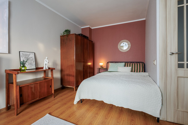 Из старого ремонта &mdash; в стильное ретро: квартира 42 кв. м, которую переделали за 500 тыс. рублей (фото до и после)
