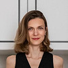 Бордовая спальня и графичная кухня: квартира 41 кв. м для сдачи в аренду